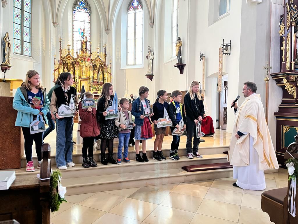 Famgodi ot okt22 (10)